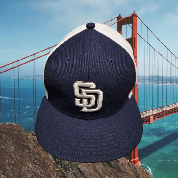 Men's New Era Fitted San Diego Padres Baseball Hat‎ Size 7 5/8 (4290) - Picture 1 of 4